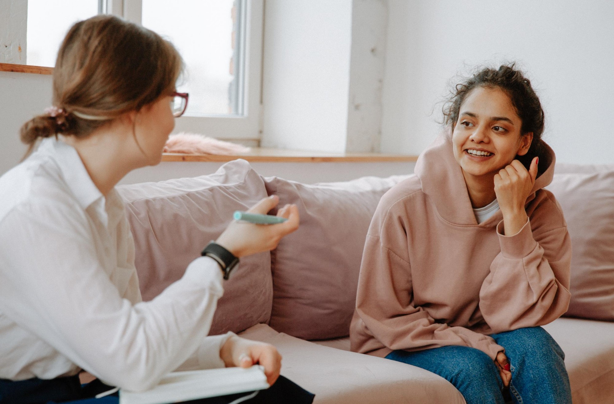 © Polina Zimmerman | pexels.com | Young Woman Talking with Therapist
